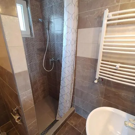 Fiesta Apartman Miskolc Exterior photo