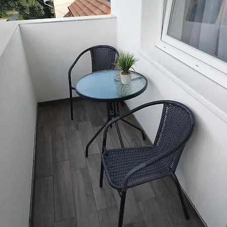 Fiesta Apartman Miskolc Exterior photo
