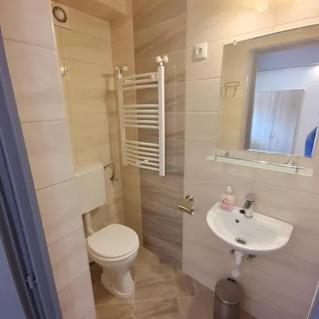 Fiesta Apartman Miskolc Exterior photo