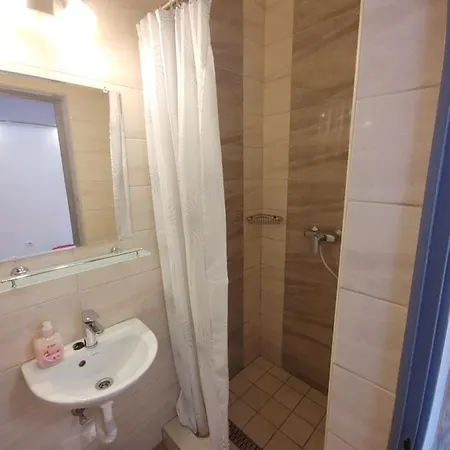 Fiesta Apartman Miskolc Exterior photo