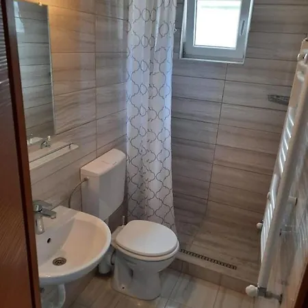 Fiesta Apartman Miskolc Exterior photo